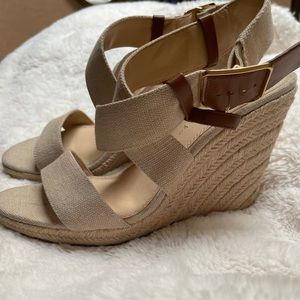 Beige banana republic shoes